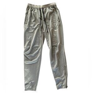 Nike | Men’s Phenom Dri-Fit Woven Running pants, size SMALL.